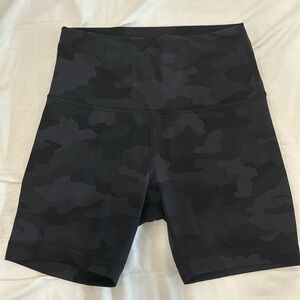 Camo lululemon biker shorts